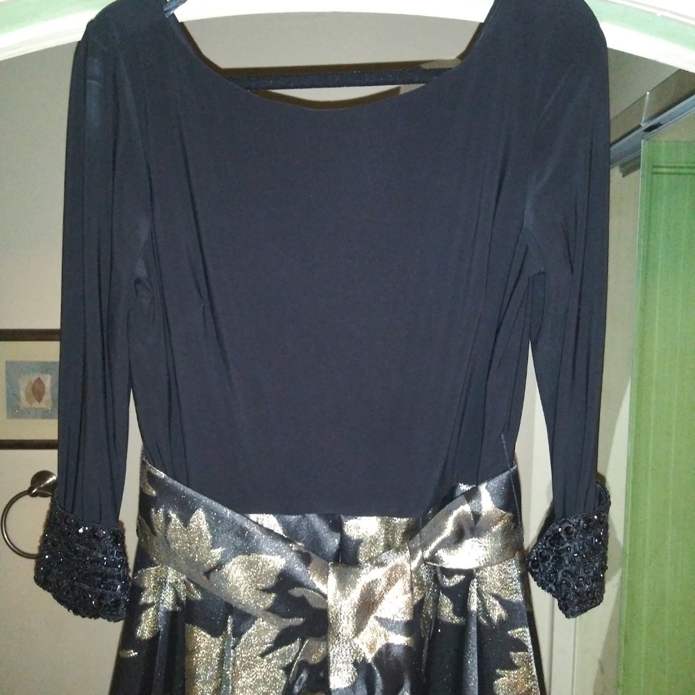 BALL DRESS - Picture 5 of 5